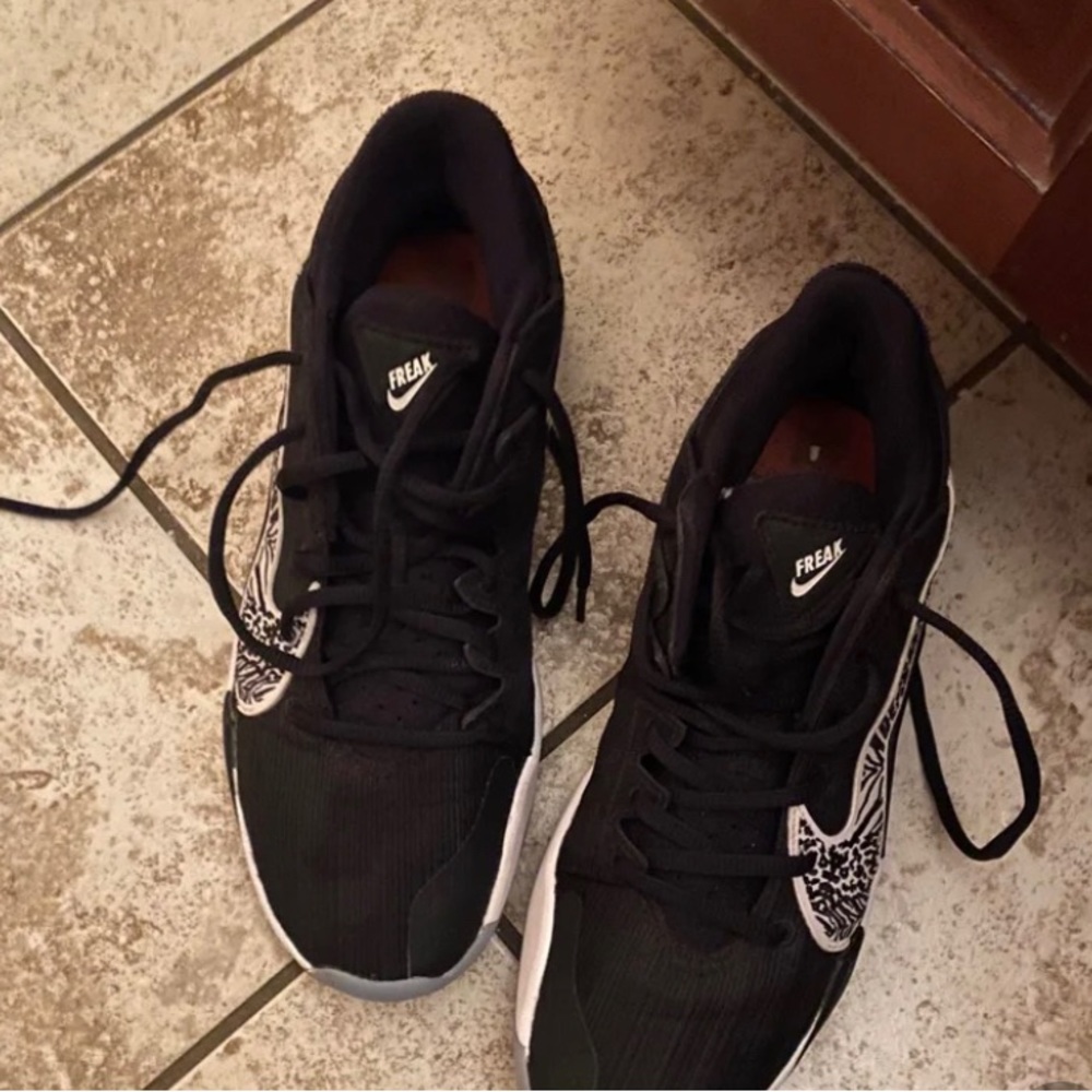 Zoom Freak 2 (Giannis Antetokounmpo)